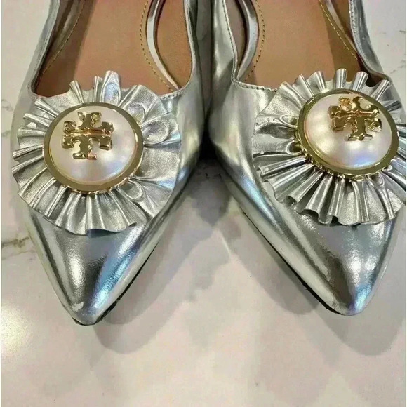 Tory Burch Silver Flats with Custom Pearl Logo with Gold Trim design (Size 5) - Picture 3 of 8